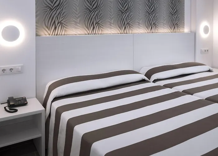 Oasis Park Splash Hotel