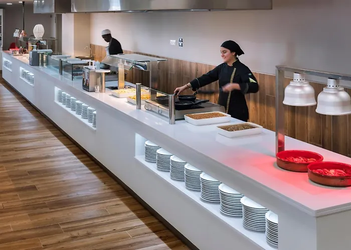 Oasis Park Splash Hotel Calella