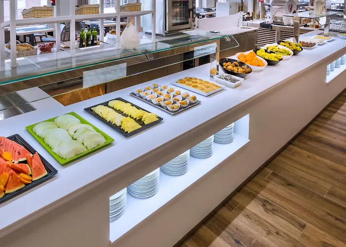 Hotel Oasis Park Splash