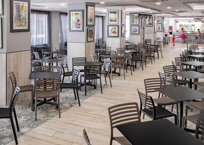 Hotel Oasis Park Splash 4*