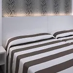 绿洲公园飞溅酒店 酒店