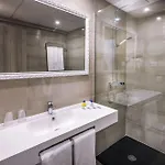 绿洲公园飞溅酒店 卡里拉