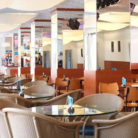 Oasis Park Splash Отель 4*