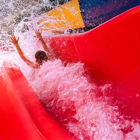 Oasis Park Splash 4*