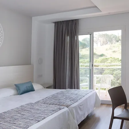 Oasis Park Splash 4* كاليليا