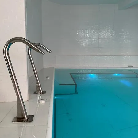 Oasis Park Splash Готель