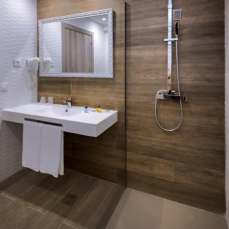 Oasis Park Splash Готель 4*