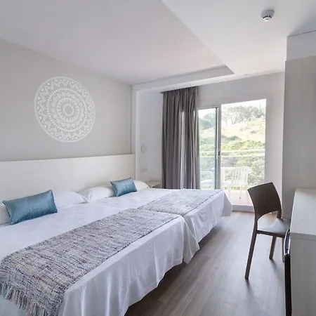 Oasis Park Splash Hotel