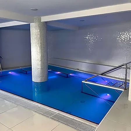 Отель Oasis Park Splash
