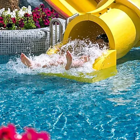 Oasis Park Splash Hotel Calella