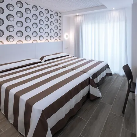 Oasis Park Splash 4*