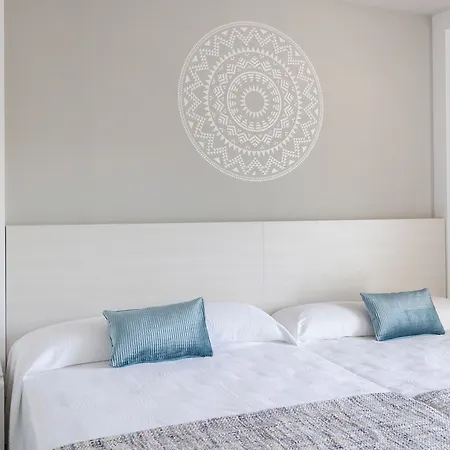 Отель Oasis Park Splash 4*