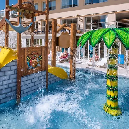 Oasis Park Splash كاليليا