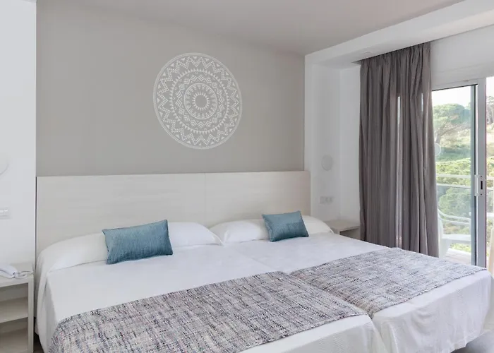 Ξενοδοχείο Oasis Park Splash 4*