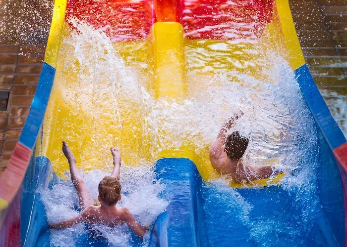 Oasis Park Splash 4*